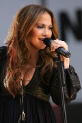 Дженнифер Лопез (Jennifer Lopez) Performs on Good Morning America’s Fal - 168xHQ 06aeb2475816870