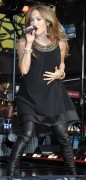 Дженнифер Лопез (Jennifer Lopez) Performs on Good Morning America’s Fal - 168xHQ 1fe237475817484