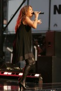 Дженнифер Лопез (Jennifer Lopez) Performs on Good Morning America’s Fal - 168xHQ 6b25aa475817112