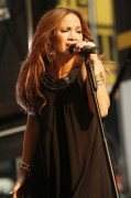 Дженнифер Лопез (Jennifer Lopez) Performs on Good Morning America’s Fal - 168xHQ 7f8318475817181
