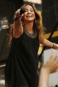 Дженнифер Лопез (Jennifer Lopez) Performs on Good Morning America’s Fal - 168xHQ Bd8941475817084