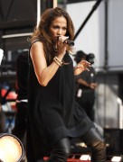 Дженнифер Лопез (Jennifer Lopez) Performs on Good Morning America’s Fal - 168xHQ E9f740475817290