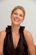 Эли Лартер (Ali Larter) Vera Anderson - Marigold Press Junket (11xHQ) 048b50476206857