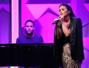 Деми Ловато (Demi Lovato) performing & accepting her Vanguard award at the GLAAD Media Awards in Los Angeles, show, 02.04.2016 (51xHQ) A19908476562775