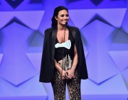 Деми Ловато (Demi Lovato) performing & accepting her Vanguard award at the GLAAD Media Awards in Los Angeles, show, 02.04.2016 (51xHQ) C55c24476562729