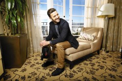 Джастин Тимберлэйк (Justin Timberlake) Kirk McKoy photoshoot for LA Times, 2013 (5xHQ) E775ea477050365