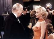 Джентльмены предпочитают блондинок / Gentlemen prefer blondes (Джейн Расселл, Мэрилин Монро, Чарльз Коберн, 1953) Ef2865519832786